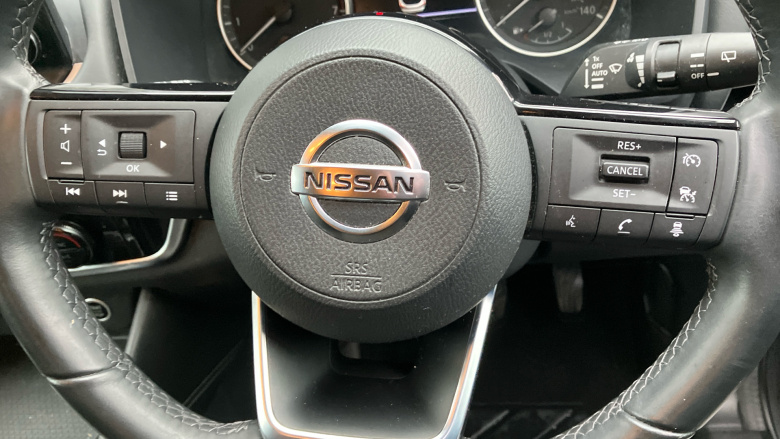 Nissan Qashqai 1.3 DiG-T MH N-Connecta 5dr Petrol Hatchback